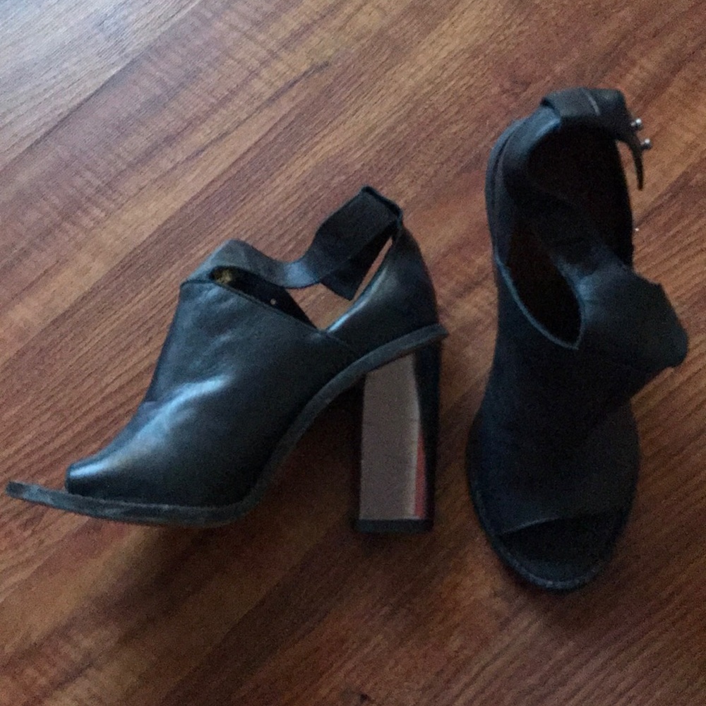 Black bootie-like heels!